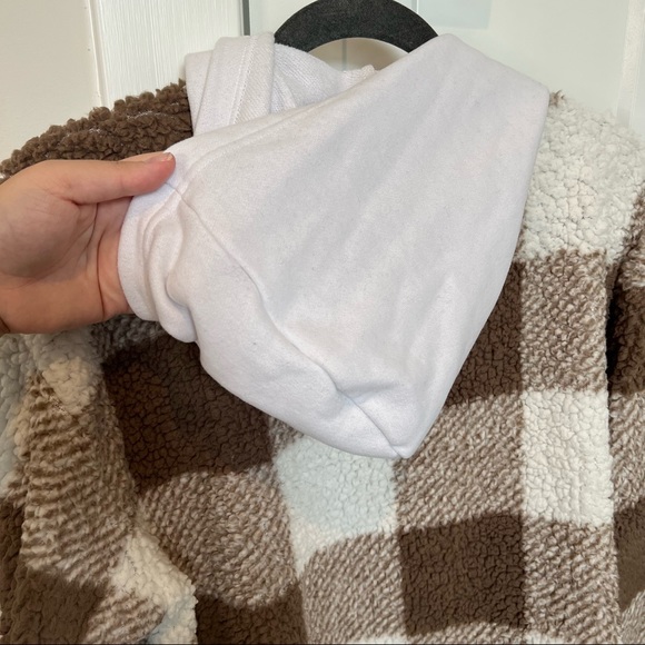 SHEIN Flap Pocket Contrast Hooded Buffalo Plaid Teddy Coat size L - Picture 10 of 10